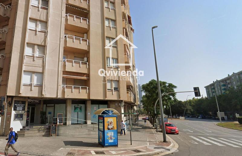 Foto ac898005-74d8-49c4-9672-2201403e7002. Alquiler local comercial  situado en av. francesc macià en Sabadell