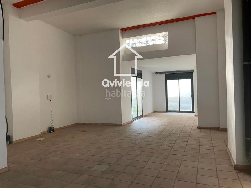 Foto f3eeb668-dce9-4cc0-b88d-11726a535733. Local commercial dans Centre Granollers