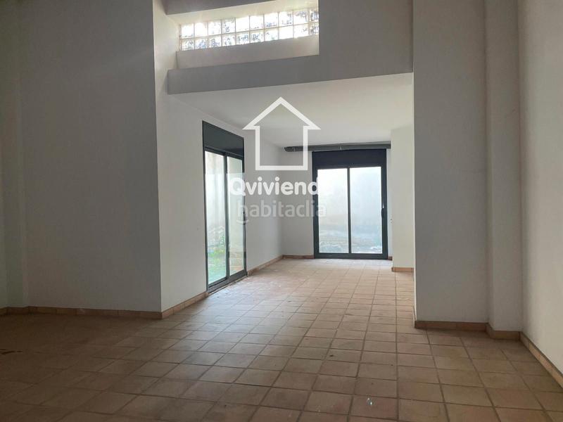 Foto f990a3ad-0501-4269-953b-bb6de5c88e6e. Local commercial dans Centre Granollers