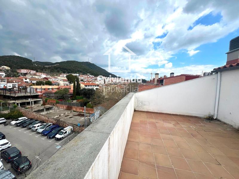 Foto 2f704d0c-1074-4ac2-a9f7-9029a0815f7c. Duplex avec chauffage parking dans Eixample - Can Bogunyà Castellar del Vallès