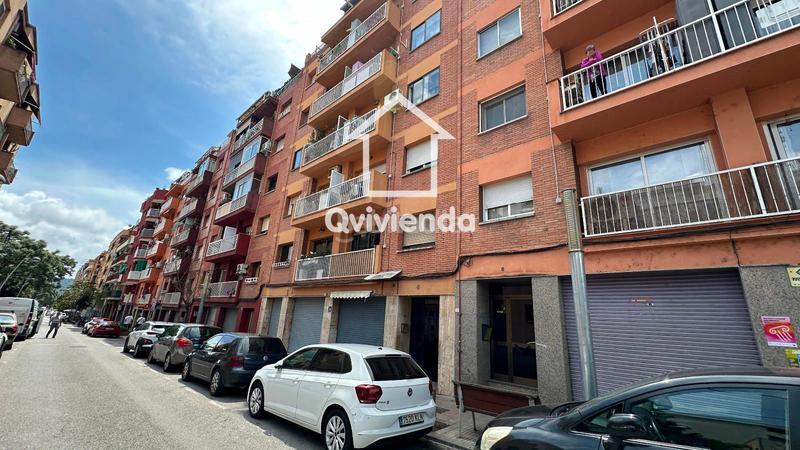 Foto 58572e9d-7748-4ef1-a9a2-1af40205b73c. Piso  ocupado de 4 hab en Ajuntament-Maragall Ripollet