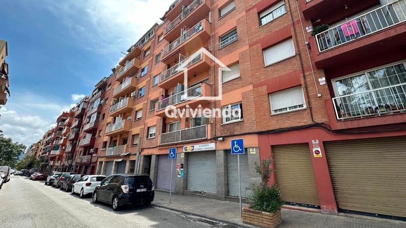 Foto 7206c949-f9f9-4387-afda-2db892a04c15. Piso  ocupado de 4 hab en Ajuntament-Maragall Ripollet