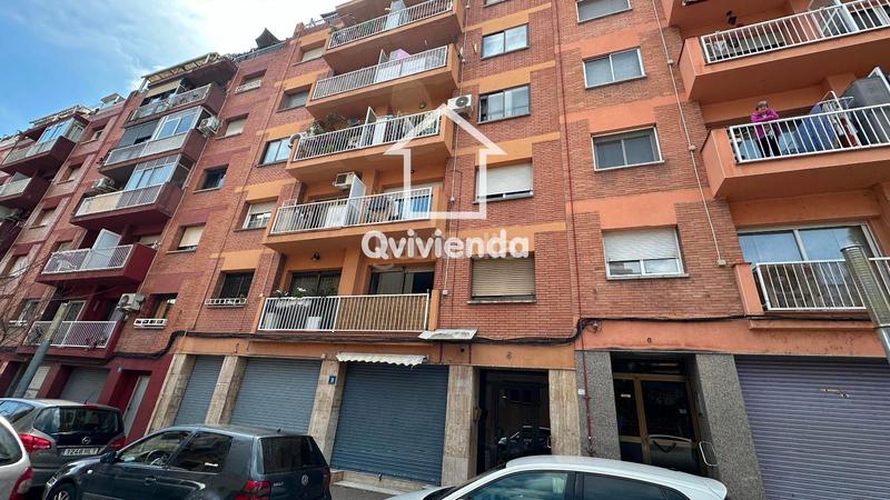 Foto c41f5183-4896-426b-b52d-27a875a4fc99. Piso  ocupado de 4 hab en Ajuntament-Maragall Ripollet