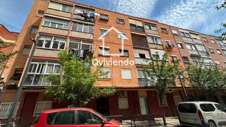 Pis  Sant jordi. Piso ocupado en ripollet