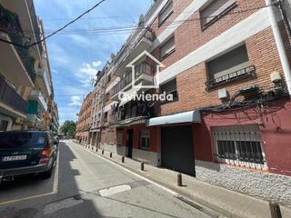 Etagenwohnung  Balmes. Piso ocupado en venta ,canovelles