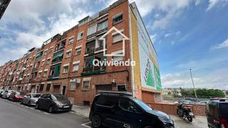 Pis  Verge de montserrat. Piso ocupado en ripollet