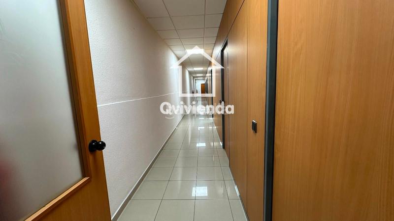 Foto 5fbf03a2-8b26-4621-a38c-6d94df359cde. Location bureau dans barcelona 137 dans Catalunya - Fontetes Cerdanyola del Vallès
