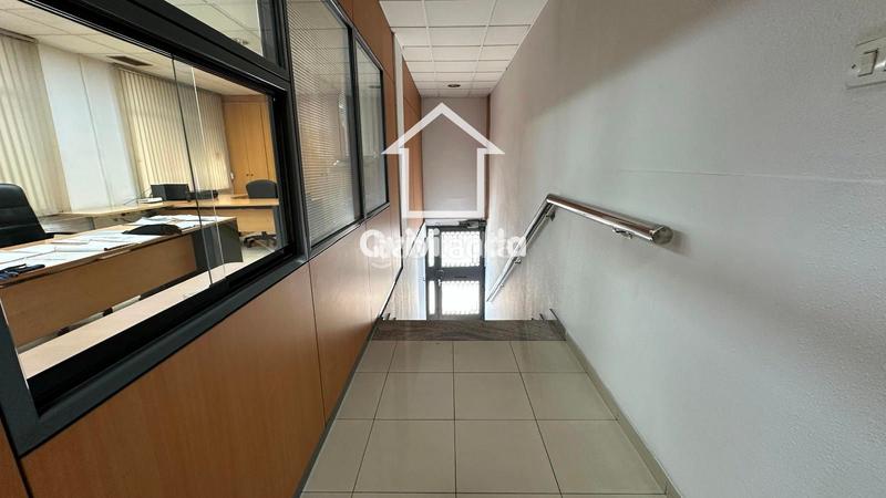 Foto 6136a21a-1b3d-48ee-8def-c1f299bd8809. Location bureau dans barcelona 137 dans Catalunya - Fontetes Cerdanyola del Vallès