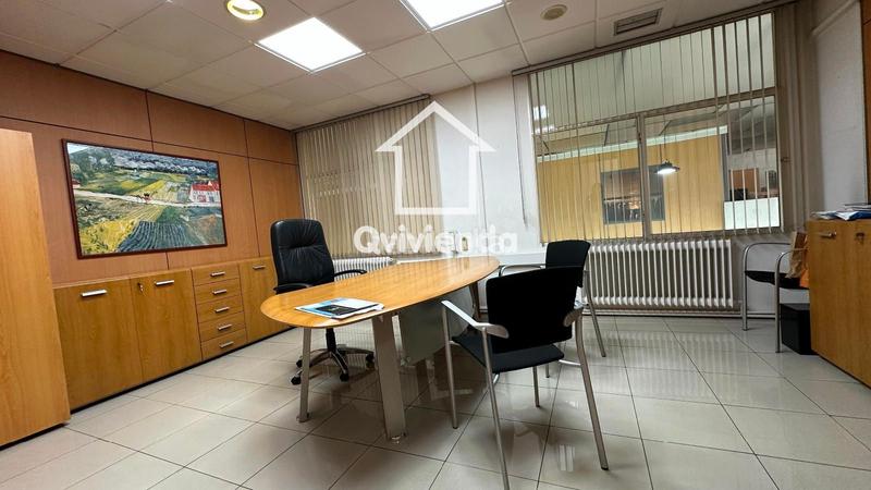 Foto f36c3bad-bc9c-4355-b679-c9ed7a6b99d6. Location bureau dans barcelona 137 dans Catalunya - Fontetes Cerdanyola del Vallès