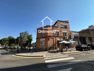 Etagenwohnung  Angel guimera, d. Amplio piso exterior de 4 habitaciones en can palet  terrassa