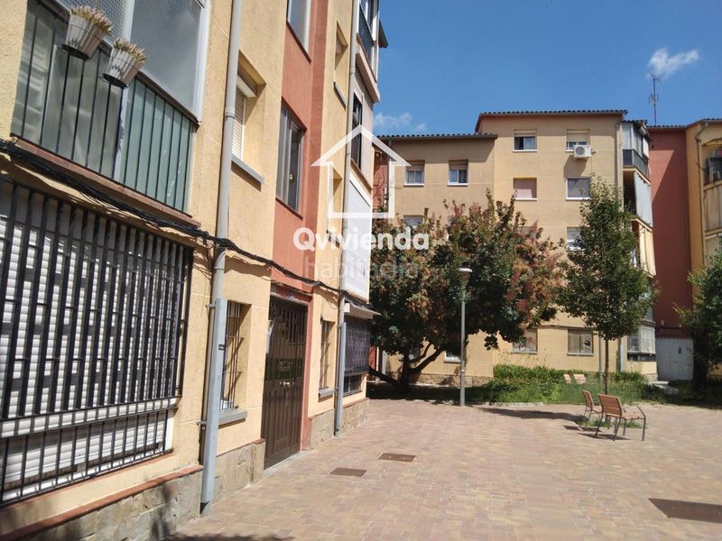 Foto 6c47a6c0-9f95-4cde-9c41-e5f761f6def5. Piso  ocupado en venta, en Sota el cami ral Granollers