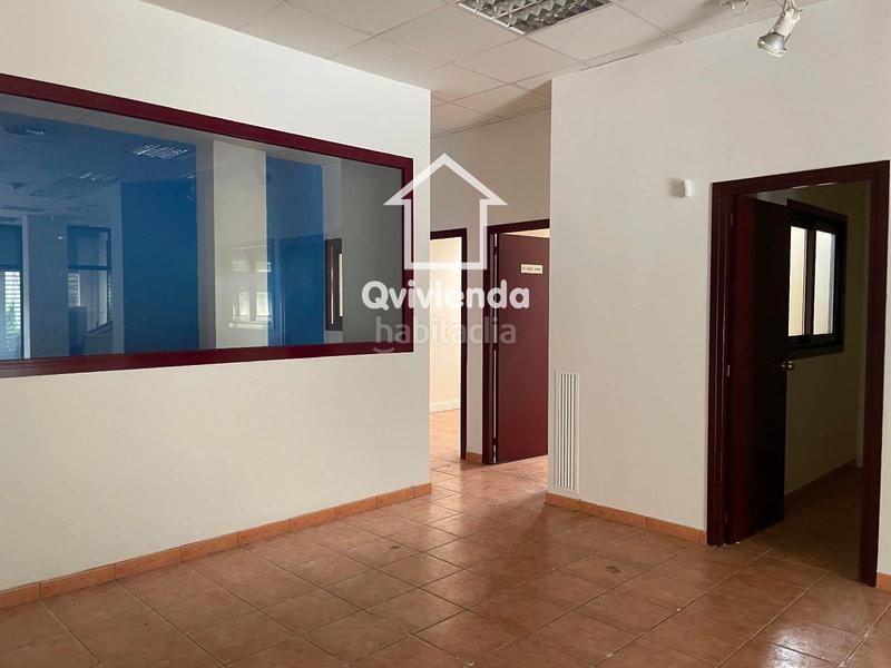 Foto 3bd837b2-054a-4e10-af36-59b8f677f885. Local comercial a Nord Oest - Can Noguera Garriga (La)