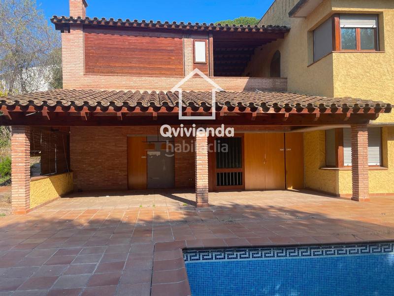 Foto 09f0f8ed-9e5b-40ac-8751-11bea4baf580. Xalet amb calefacció piscina a Llinars del Vallès