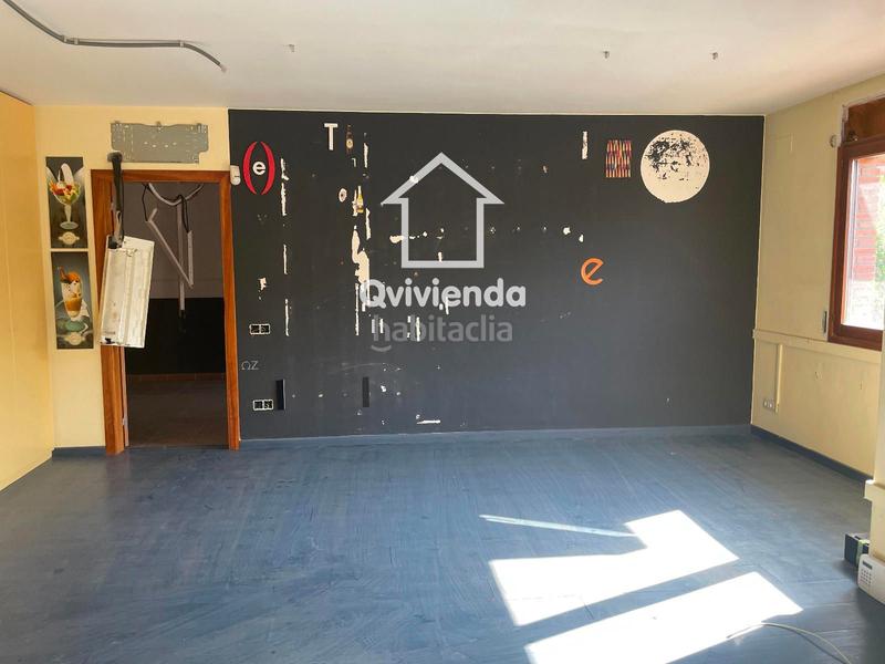 Foto 0b5a0605-a525-4b24-b220-4efb83dac498. Xalet amb calefacció piscina a Llinars del Vallès