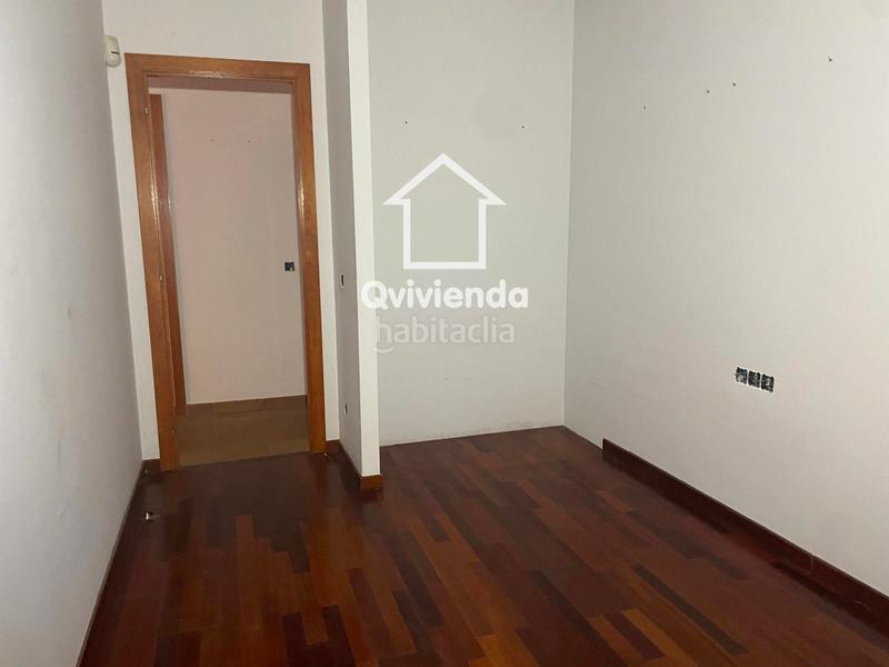 Foto 27bcd5ed-5571-44fb-813e-3972ee1b00ee. Xalet amb calefacció piscina a Llinars del Vallès