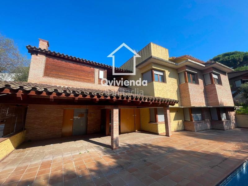 Foto 2e1eaf61-8ab7-4381-ba9d-c231f6f1f489. Xalet amb calefacció piscina a Llinars del Vallès