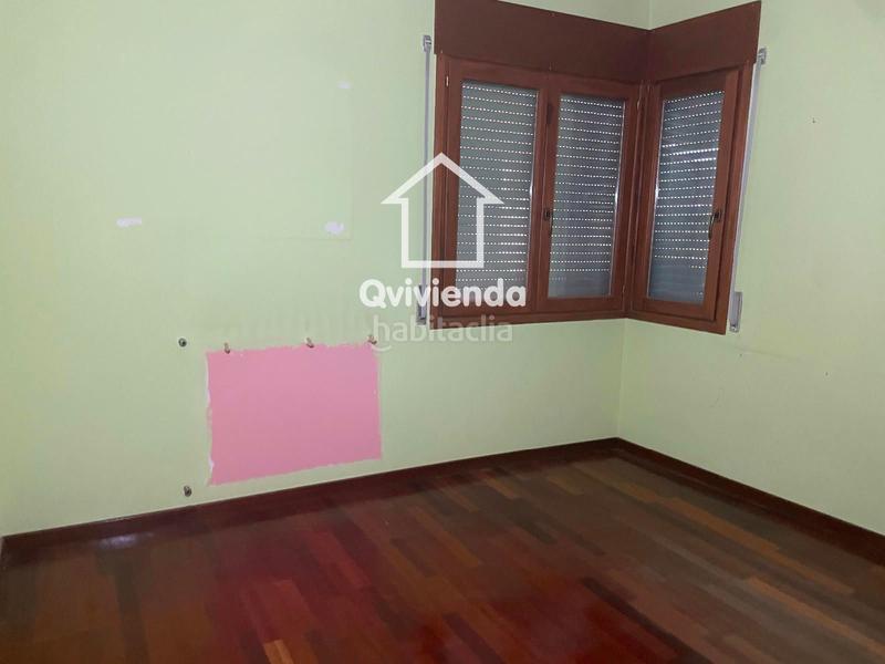 Foto 525176e9-f42c-4e0e-90bf-c53ce5222184. Xalet amb calefacció piscina a Llinars del Vallès