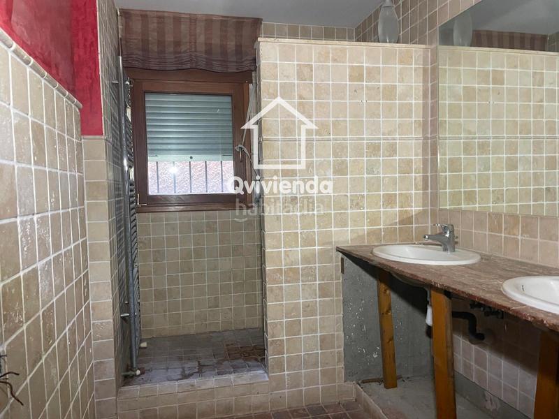 Foto 5adbf3e9-7f57-4644-97e5-69ecfccb6537. Xalet amb calefacció piscina a Llinars del Vallès