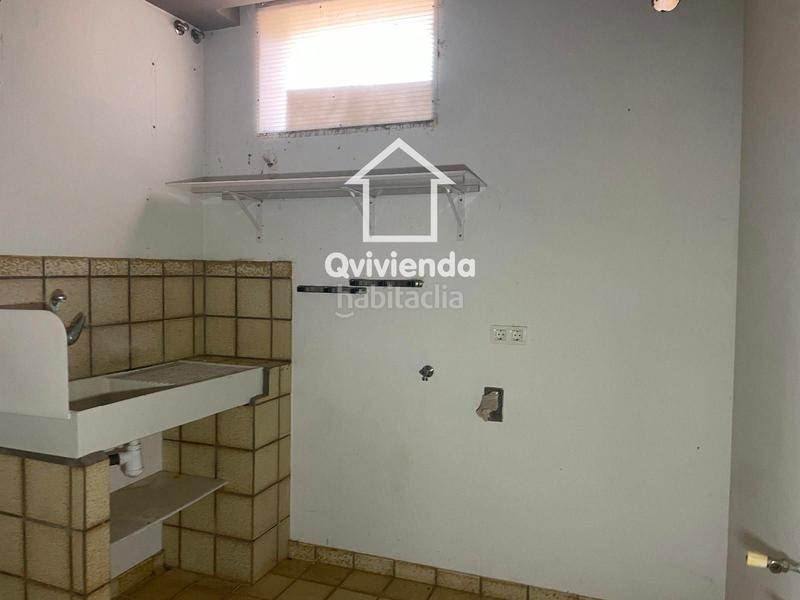 Foto 61082a2b-77ea-4e7f-8a46-aa04c8f79c09. Xalet amb calefacció piscina a Llinars del Vallès