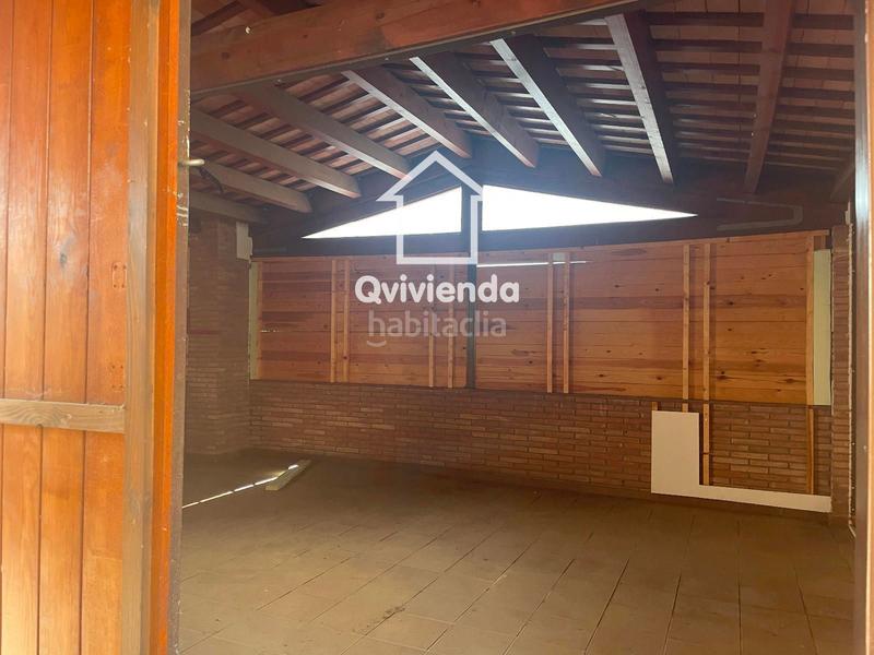 Foto c500a919-5bcf-41c8-9625-3a982a9125bc. Xalet amb calefacció piscina a Llinars del Vallès