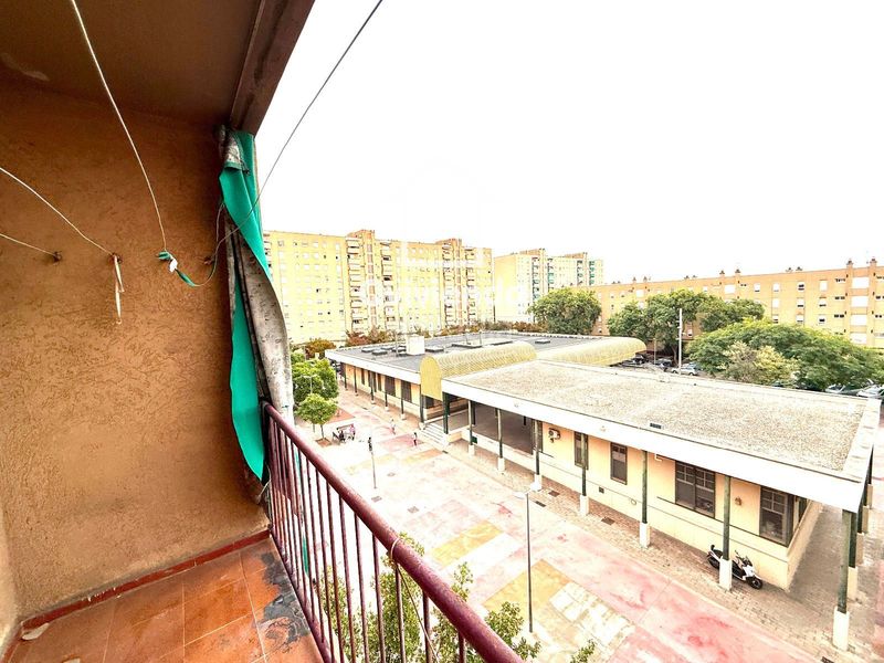 Foto 278c26ac-d0e1-49a7-8f26-553424d04bea. Àtic amb calefacció a Espronceda Sabadell