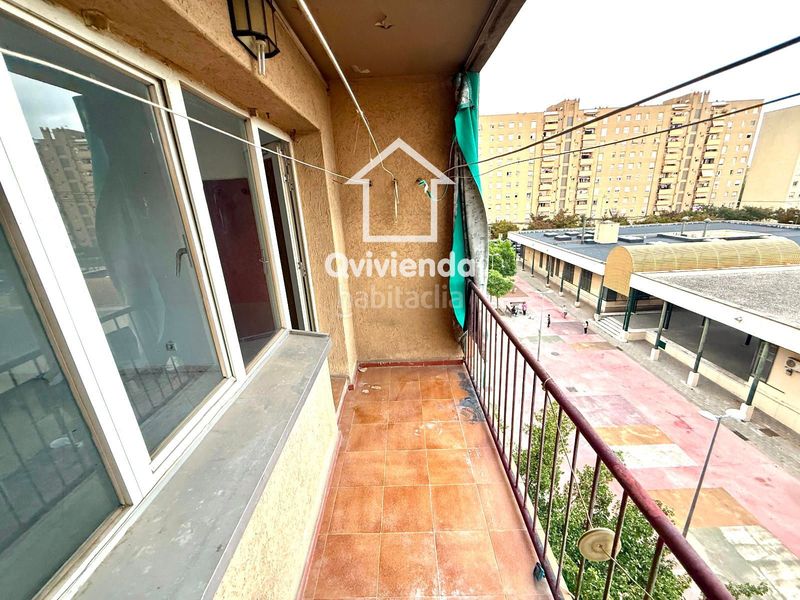 Foto 69b5dc8f-de74-469b-b0ae-d77b4fa4c7f5. Àtic amb calefacció a Espronceda Sabadell