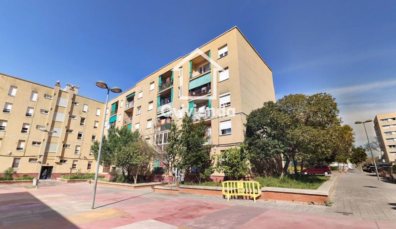 Foto 70468b32-9943-48bb-9e00-e8ed3a36ce3a. Àtic amb calefacció a Espronceda Sabadell