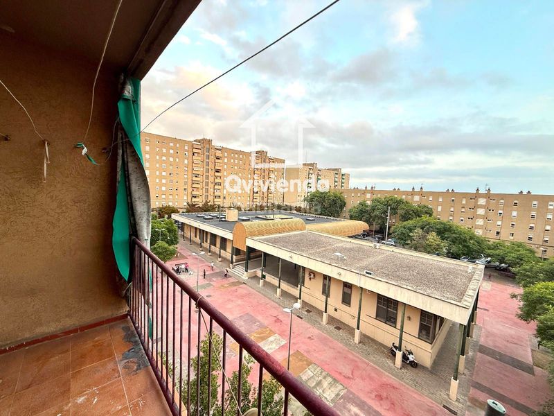 Foto f2200afe-7ca3-4e71-b266-c62c773bb9ad. Àtic amb calefacció a Espronceda Sabadell