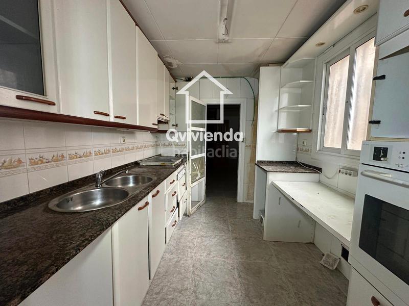 Foto 7903f94b-5c6f-405b-837d-07b3f627cc1b. Casa in Creu Alta Sabadell