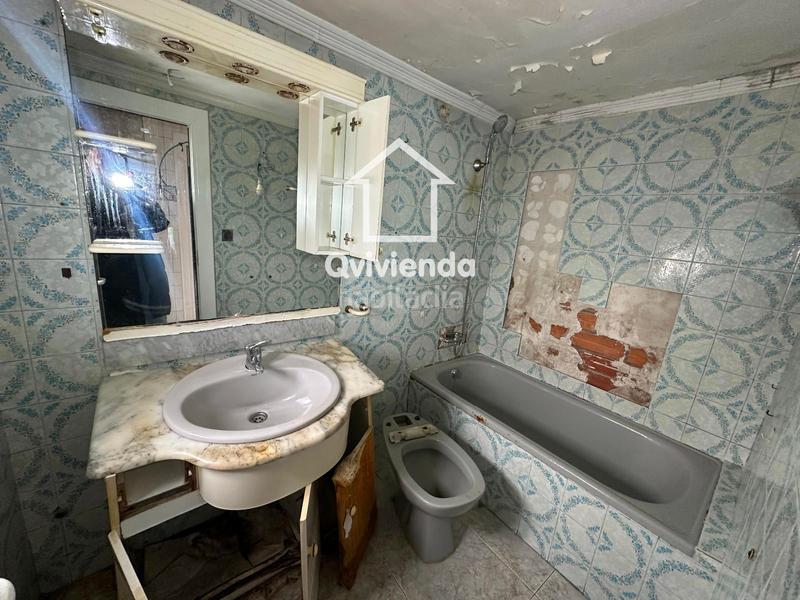 Foto f2c22d0f-6a63-4d55-bd87-26bd2a83a4ad. Casa in Creu Alta Sabadell