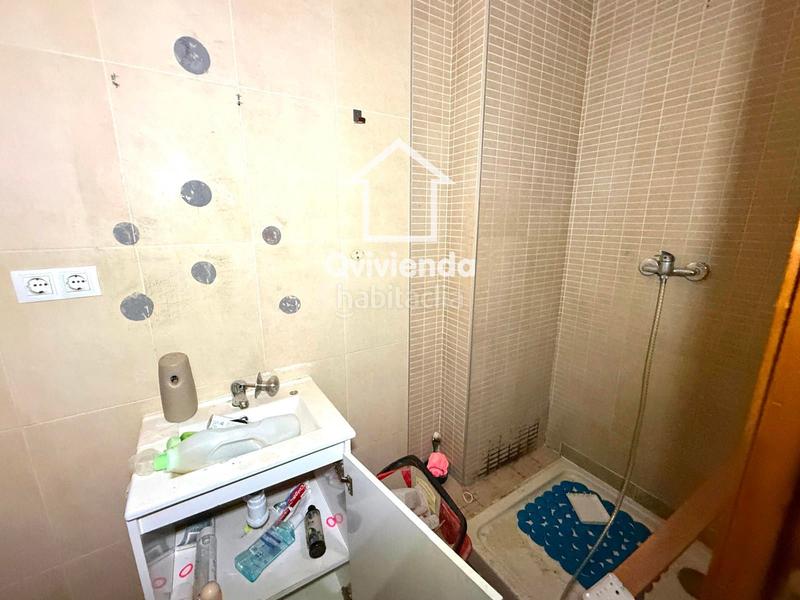 Foto bae29c1c-e4d4-4c47-9b0b-1d0d58837986. Flat with heating in Ca n'Oriac Sabadell