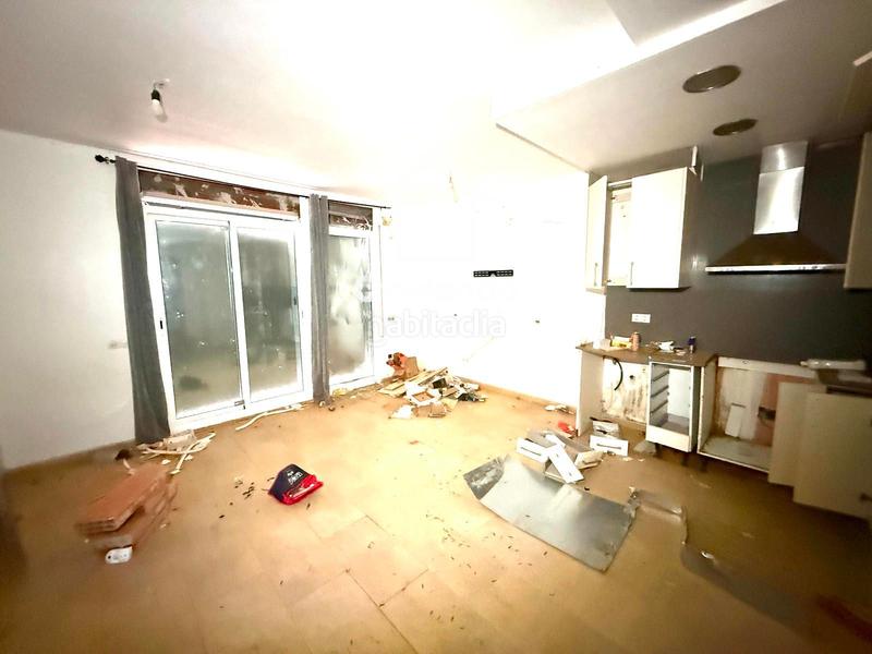 Foto ce7d73d8-68e3-42bc-afa2-a828bdf68d65. Flat with heating in Ca n'Oriac Sabadell