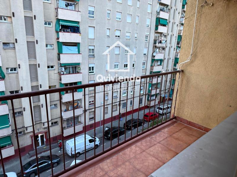 Foto 88a53765-7bc2-4d40-bdbe-d85a694c46bf. Appartamento con riscaldamento in Espronceda Sabadell