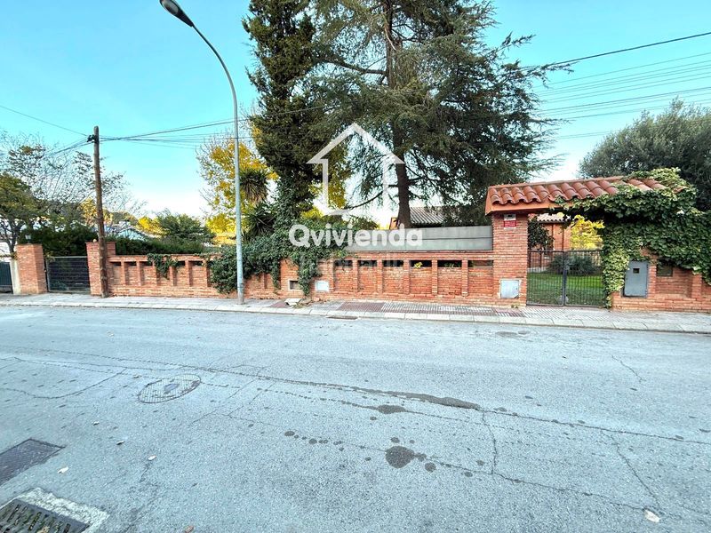 Foto bbdd2680-7020-43d7-8dbd-a74d0b2930af. Casa adossada amb calefacció a Bellaterra