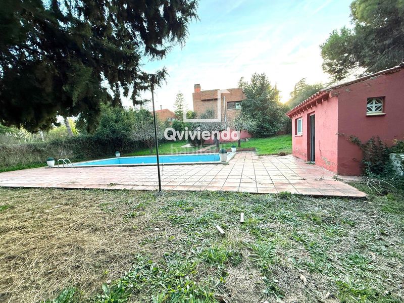 Foto c9b1cdaa-b0c9-4724-bb9c-5ea6bc3b913d. Casa adossada amb calefacció a Bellaterra