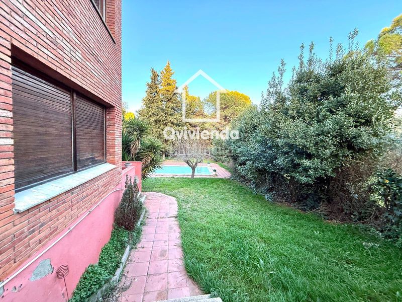 Foto f608a4cb-6428-487c-8409-9f4b547ad463. Casa adossada amb calefacció a Bellaterra