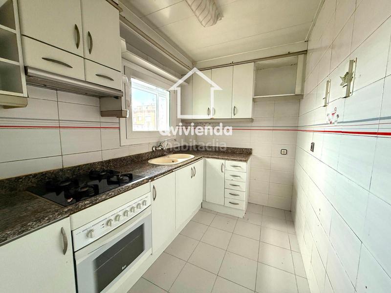 Foto ea749ddf-68db-4a73-8bfe-0d3d64ac6e60. Flat with heating in Sant Pere Nord Terrassa