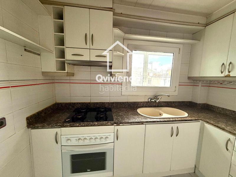 Foto fc3bb6a7-f3a7-4fec-9f3e-acf001d776f2. Flat with heating in Sant Pere Nord Terrassa