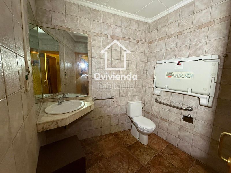 Foto 361d779b-30e8-4372-9468-1f6af204b725. Casa adossada amb aparcament a Vacarisses