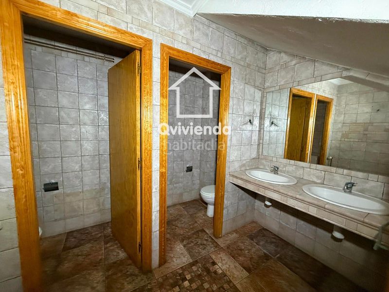 Foto 6c29fe6a-f375-4215-ae2c-b7f49c952891. Casa adossada amb aparcament a Vacarisses