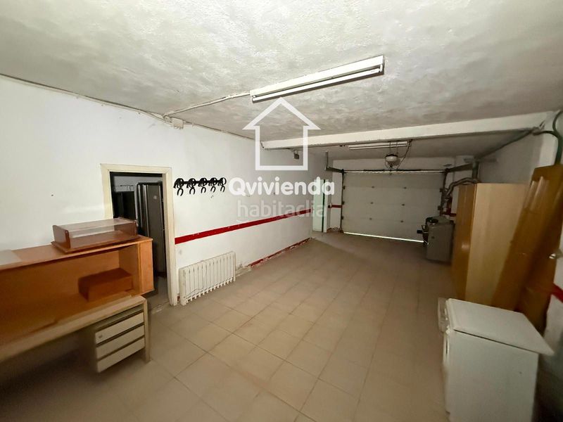 Foto a287b4e7-0c24-49ff-af5d-ca327ad8881c. Casa adossada amb aparcament a Vacarisses