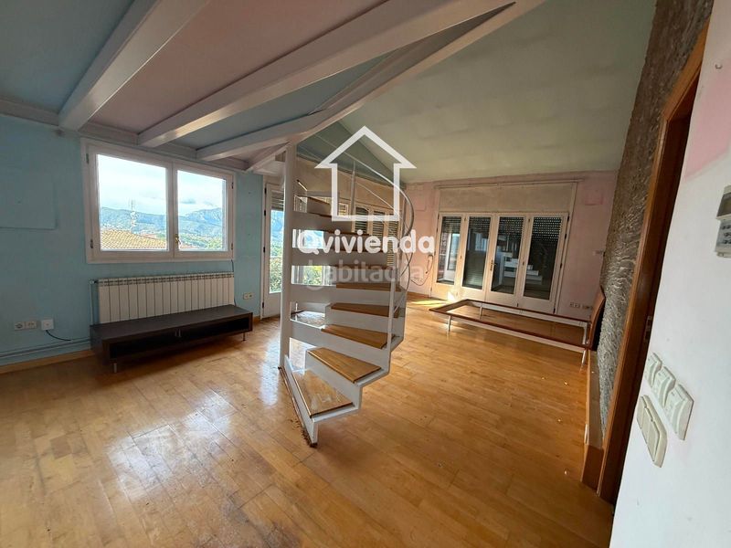 Foto acc26ce4-7d91-49e8-9502-63d7da045ec8. Casa adossada amb aparcament a Vacarisses