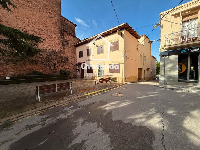 Foto bc546967-377a-43db-8f7b-0c236d6c57ff. Casa adossada amb aparcament a Vacarisses