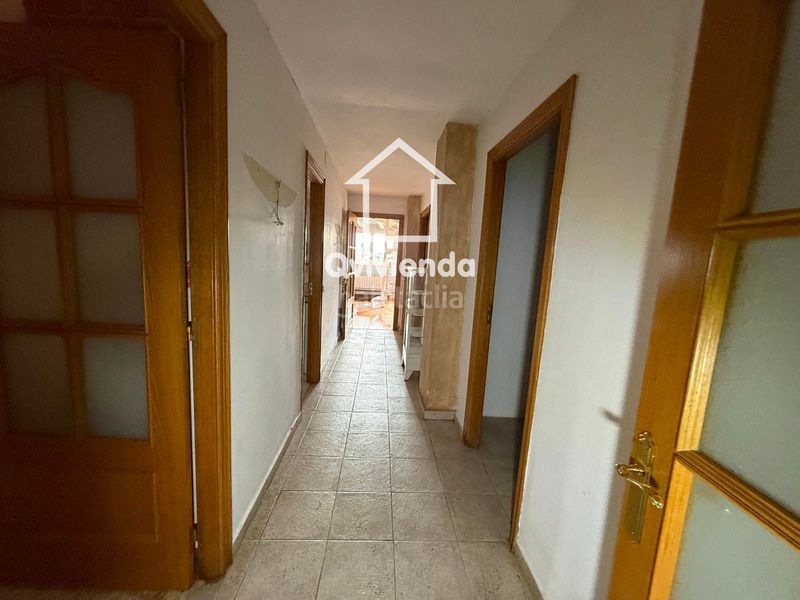 Foto c77355be-ccc6-44e9-ba6a-cbba7681e32b. Casa adossada amb aparcament a Vacarisses