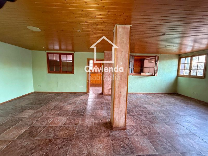 Foto dac92281-d147-4e0d-8a69-22d2950ad39a. Casa adossada amb aparcament a Vacarisses