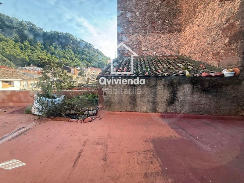 Foto f564a99e-e579-4364-bd54-09c23cc375dc. Casa adossada amb aparcament a Vacarisses