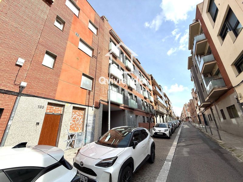 Foto 0f11690d-723b-4323-bcfe-4e5d77503b62. Edifici a Torrent d'en Pere Parres Terrassa