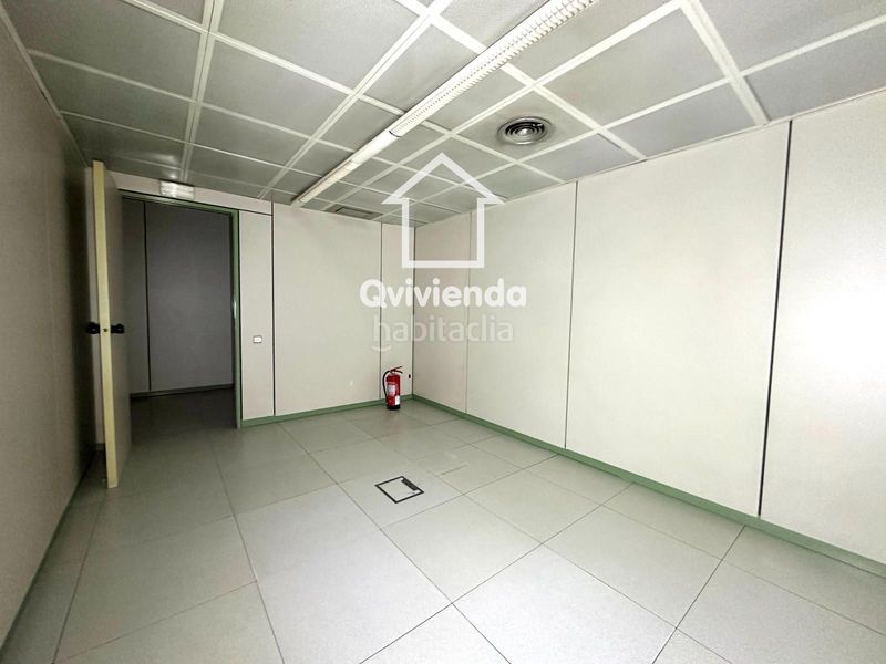 Foto ae639336-e82a-4267-9eae-c978688e6789. Miete geschäftsraum in La Cogullada Terrassa