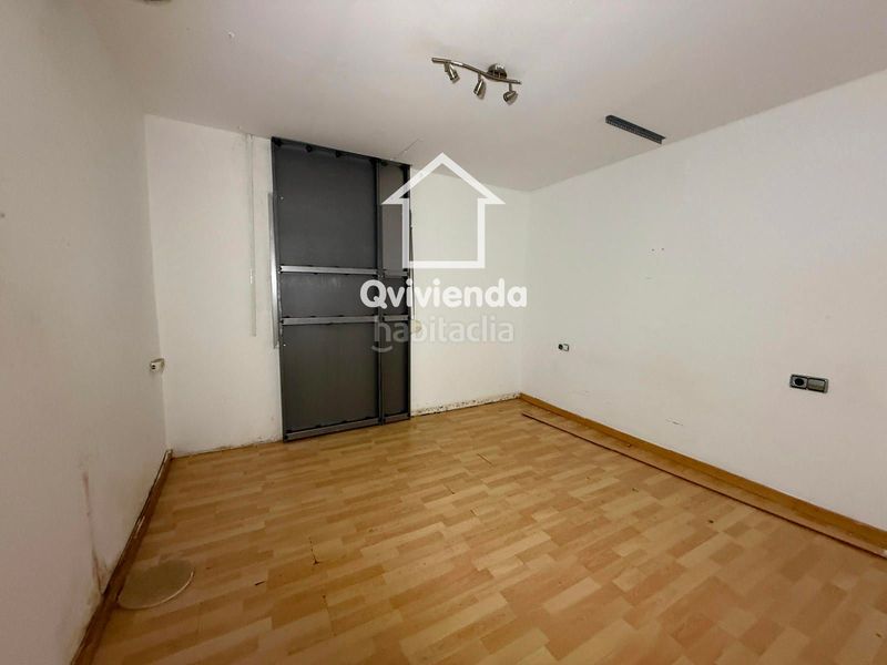 Foto 178a9229-e2d0-462b-ba2a-eb44690a0b06. Pis a Centre Sabadell