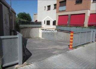 Autoparkplatz  Estoril. Promoción 4 plazas de parking de moto en barberà del vallès